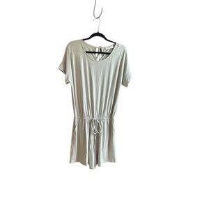 Zenana light sage green romper tie closure elasticized waistband pockets Sz XL